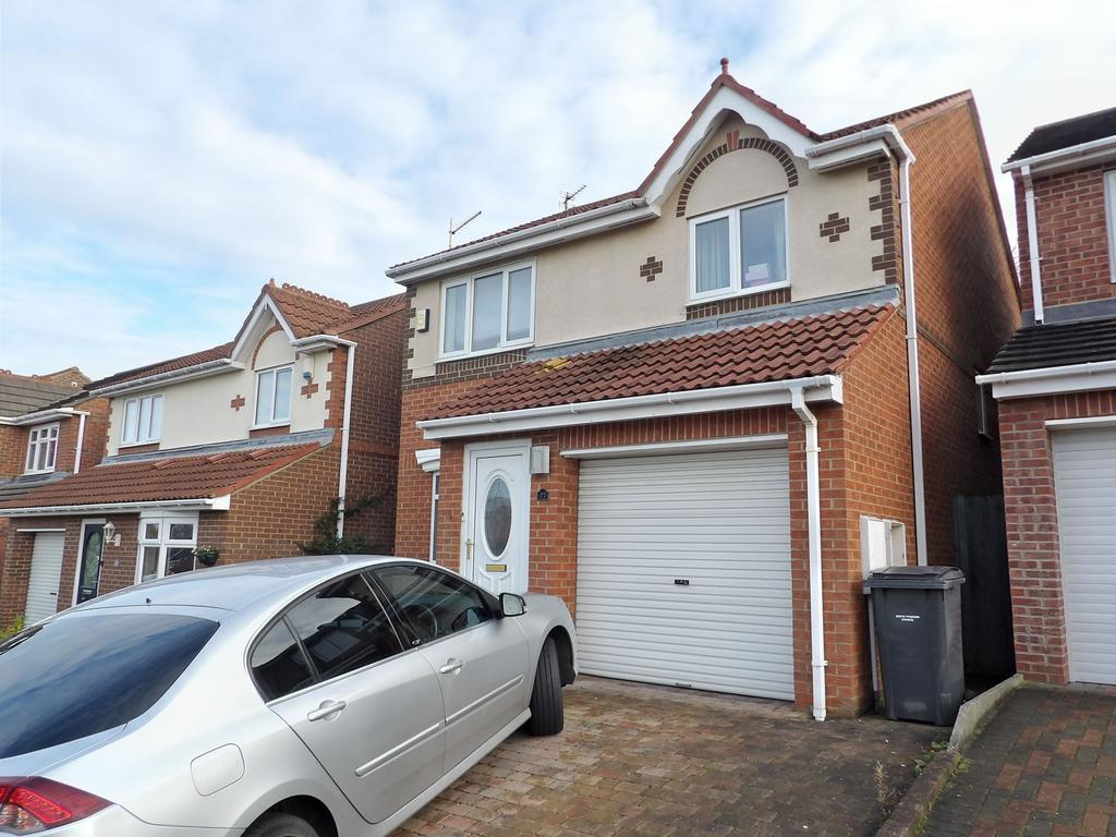 Beacon Glade, Marsden, South Shields, Tyne and Wear, NE34 7QU 3 bed