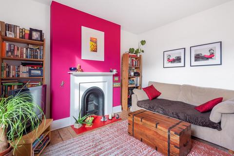 10b Church Road, Acton, London, W3 8PP