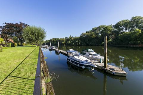 59 Mallard Place, Twickenham, TW1 4SW