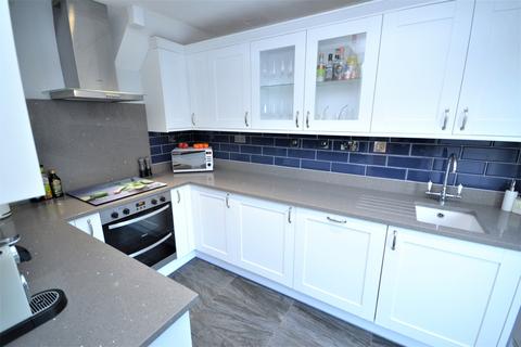 8 Connaught Way, Billericay, CM12 0UN