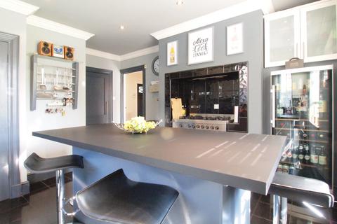11 Chessington Road, Epsom, KT17 1TS