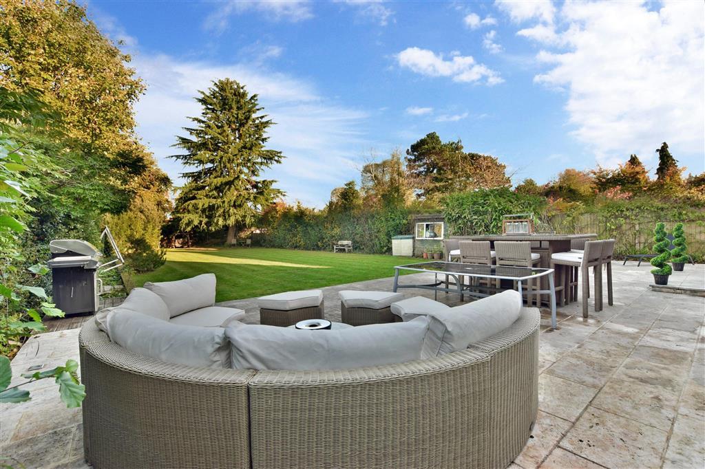 Patio / Decking