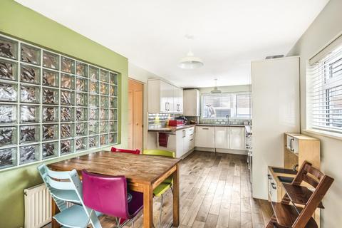 26 Wedgwood Way, London, SE19 3ES