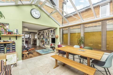 26 Wedgwood Way, London, SE19 3ES
