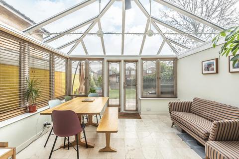 26 Wedgwood Way, London, SE19 3ES