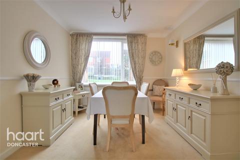 44 Greenleafe Avenue, Wheatley Hills, Doncaster, DN2 5RF