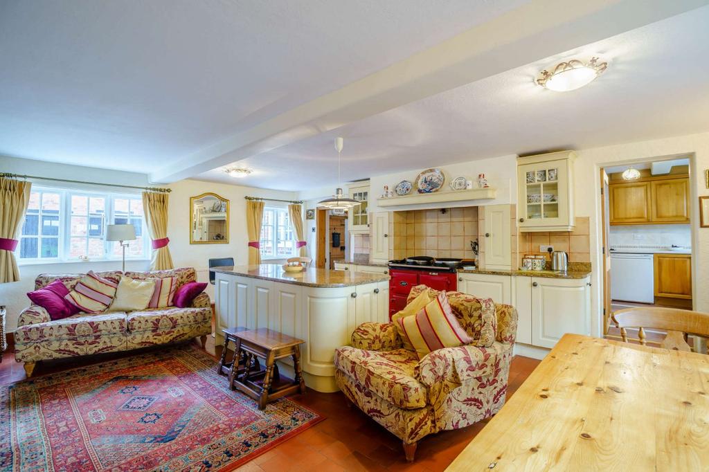 Kitchen/Snug