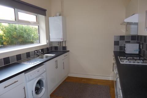 4 bedroom semi-detached house to rent, Station Road, Beeston, NG9 2AY