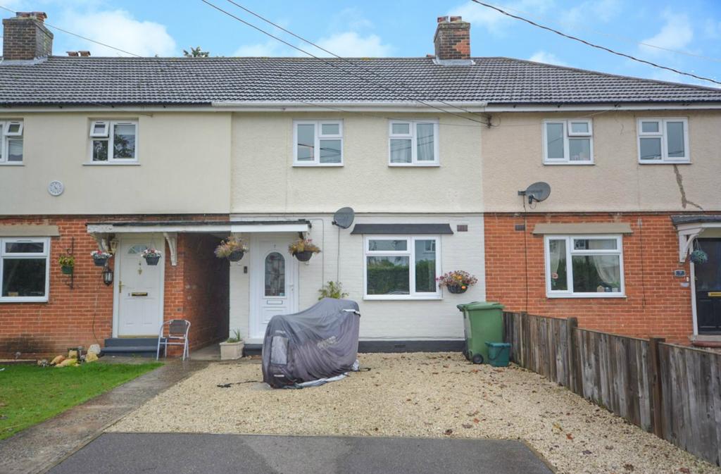 Hay Lane North, Braintree, Essex, CM7 3 bed terraced house £275,000