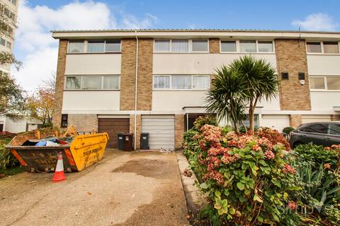 69 Wheatlands, Hounslow, TW5 0SG