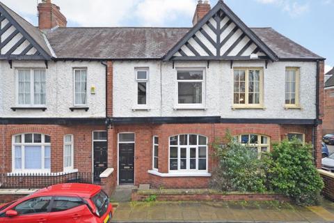 3 bedroom terraced house to rent - NORTH PARADE, BOOTHAM, YORK, YO30 7AB