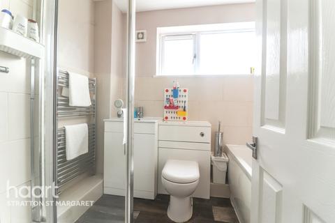 35 Stubsmead, Eldene, Swindon, SN3 3TA