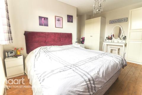 35 Stubsmead, Eldene, Swindon, SN3 3TA