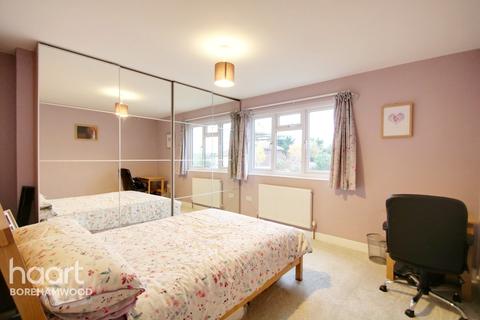 6 Micklefield Way, Borehamwood, WD6 4LG