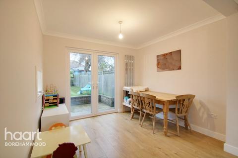 6 Micklefield Way, Borehamwood, WD6 4LG