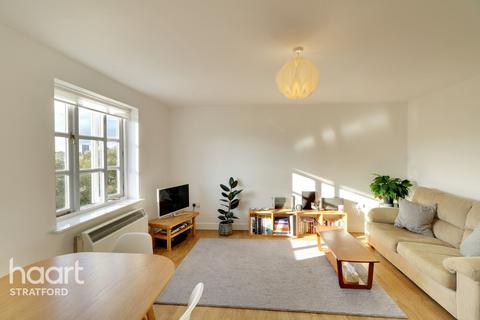 43 Otter Close, London, E15 2PZ