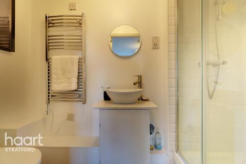 43 Otter Close, London, E15 2PZ