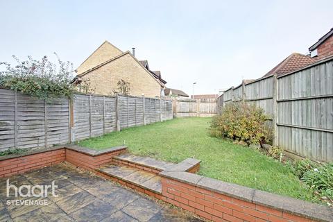 58 The Hedgerows, Stevenage, SG2 7BW