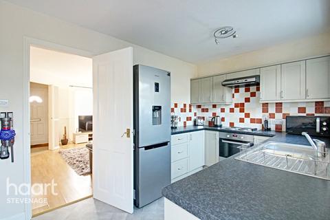 58 The Hedgerows, Stevenage, SG2 7BW