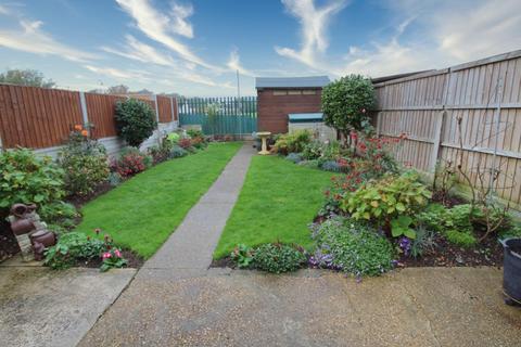 106 Erriff Drive, South Ockendon, RM15 5AY