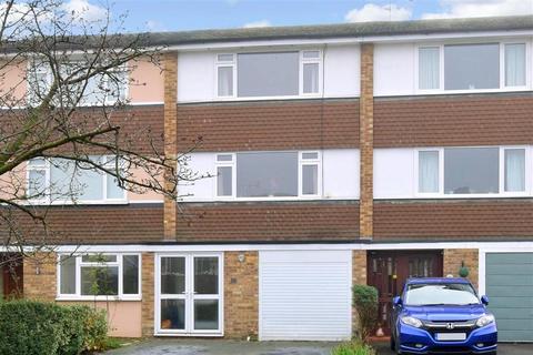 4 Oswald Close, Fetcham, Leatherhead, KT22 9UG