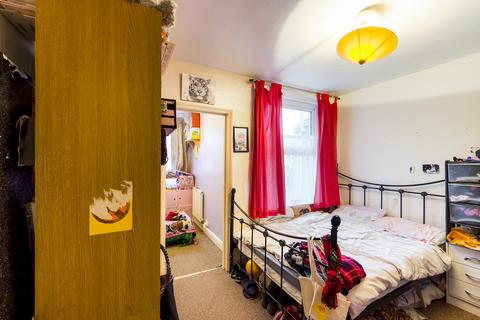 38 Devonshire Road, Dover, CT17 0AX