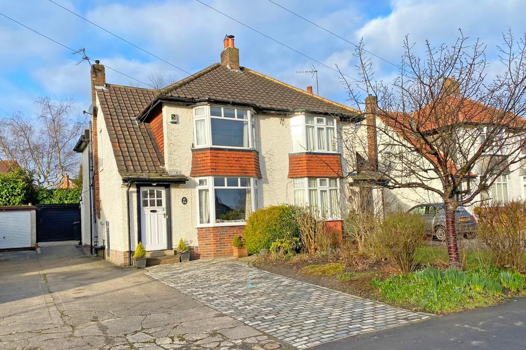 Yew Tree Lane, Harrogate 3 bed semi-detached house - £325,000