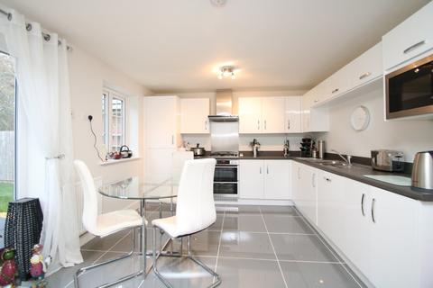 18 Adderley Avenue, Nuneaton, CV10 0DQ