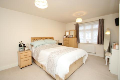 18 Adderley Avenue, Nuneaton, CV10 0DQ