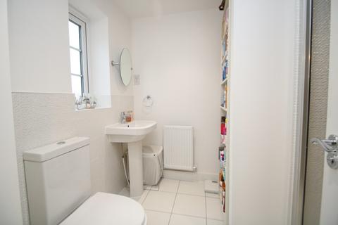 18 Adderley Avenue, Nuneaton, CV10 0DQ