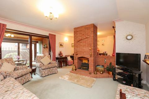 17 Grove Road, Totley, Sheffield, S17 4DJ