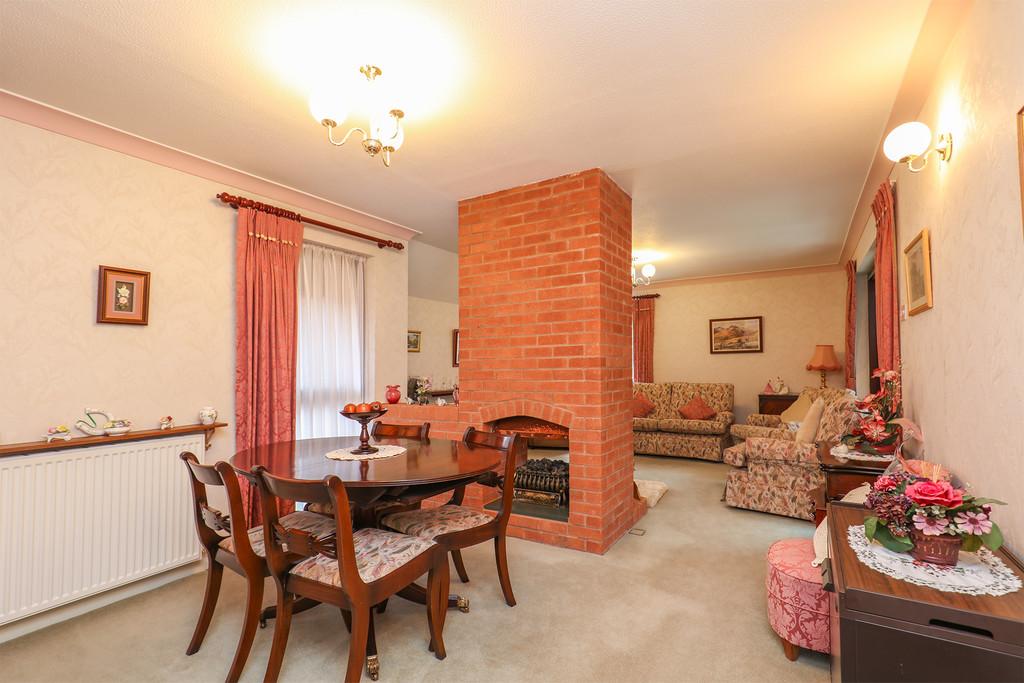 Lounge / Dining Room