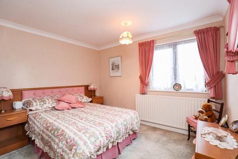 17 Grove Road, Totley, Sheffield, S17 4DJ