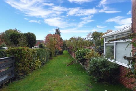 73 Walsall Road, Lichfield, WS13 8AD