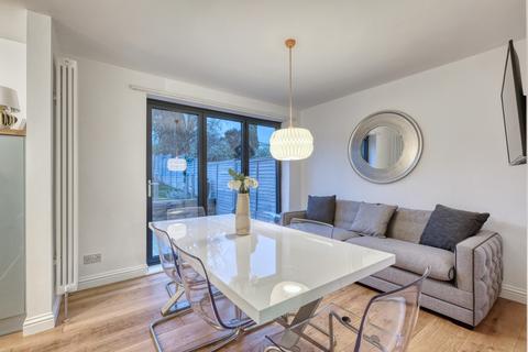 26 Arundel Drive, Worcester, WR5 2HU
