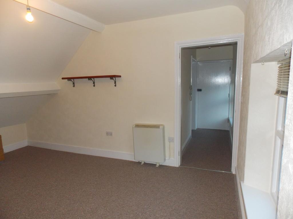 Flat 5