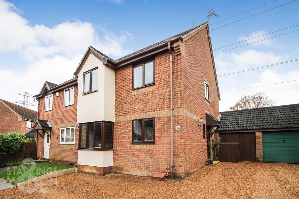 Gunton Road, Loddon, Norwich 4 bed semidetached house £230,000