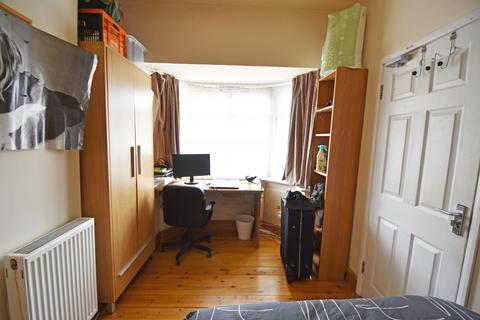 34 Albert Road, Beeston, Nottingham, NG9 2GU