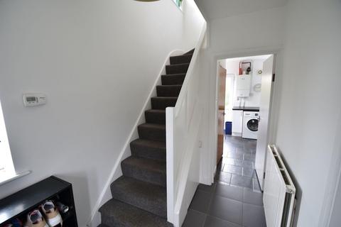 102 Abbey Road, Beeston, Nottingham, NG9 2HP