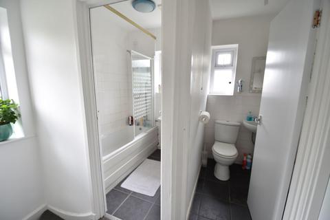 102 Abbey Road, Beeston, Nottingham, NG9 2HP