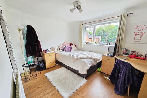 38 Albert Road, Beeston, Nottingham, NG9 2GU