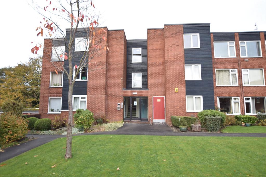 Blackmoor Court, Alwoodley, Leeds 2 bed apartment £695 pcm (£160 pw)