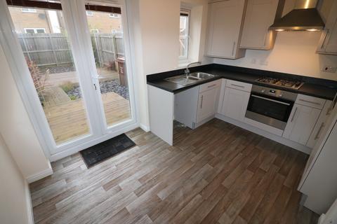 3 bedroom end of terrace house to rent, Chartwell Gardens, Kingswood, Hull