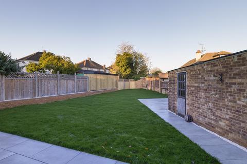 23 The Vale, Ruislip, HA4 0SG