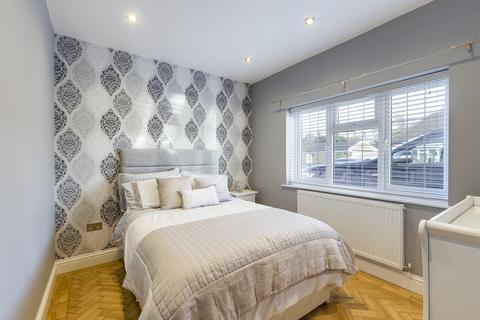 23 The Vale, Ruislip, HA4 0SG