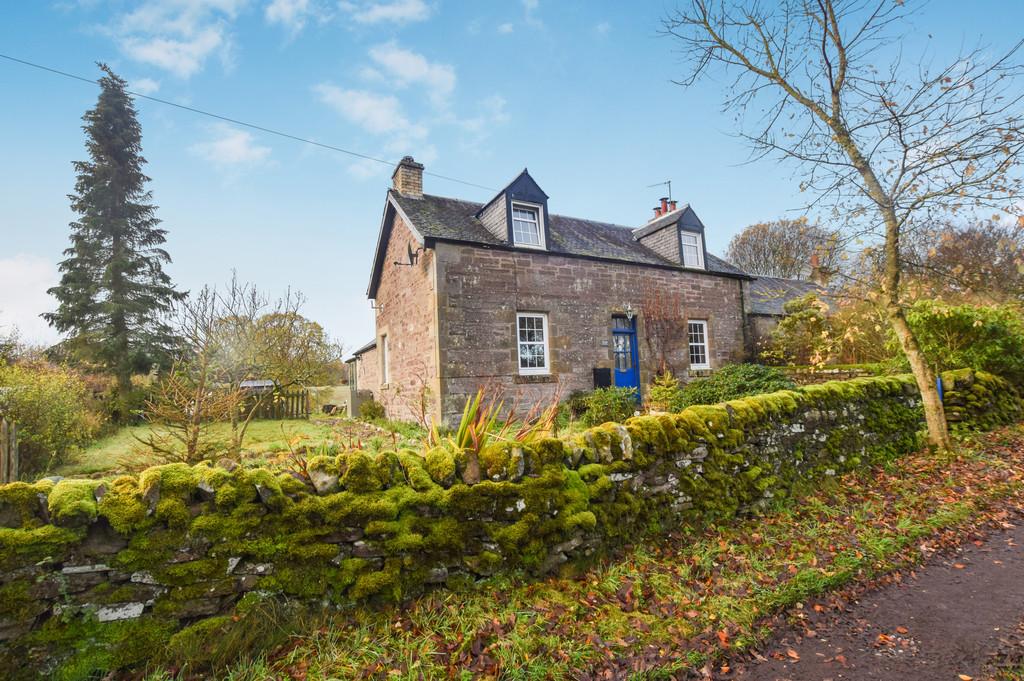 Guildtown, Perth 3 bed semidetached house £260,000