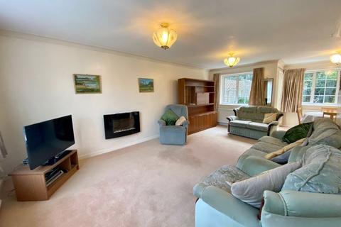 3 Staple Close, Bexley, DA5 2BY
