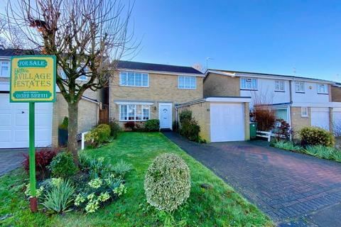 3 Staple Close, Bexley, DA5 2BY