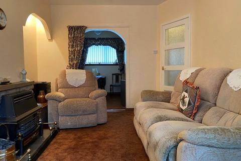 64 Daw End Lane, Rushall, Walsall, WS4 1JR