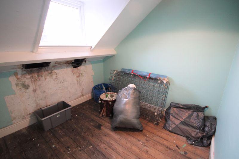 Top bedroom 2